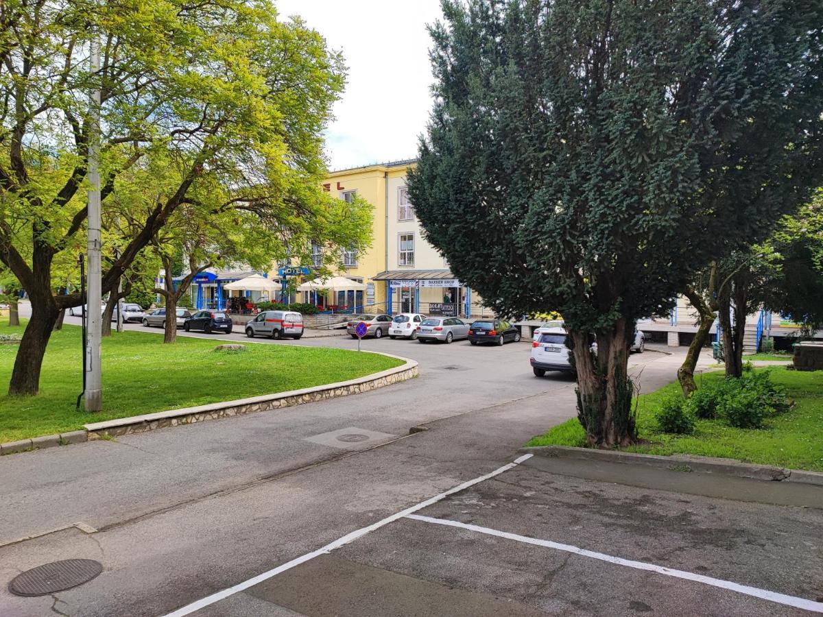 Hotel Beke Sziget Komlo Exterior photo